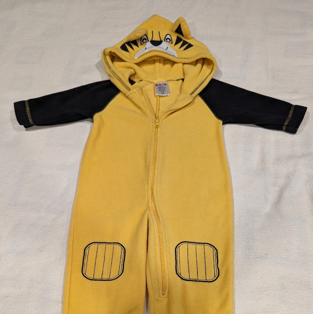 . Animalz fleece Rhomper. Zippered and Hooded with tiger on hood.